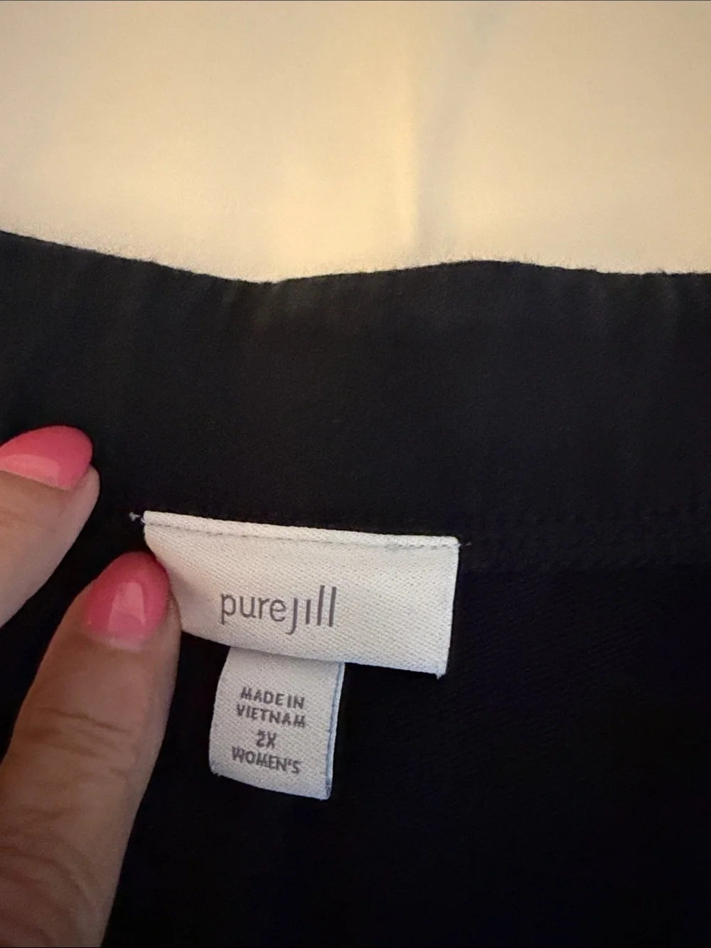 Comfort Stretch Black Bermuda Shorts